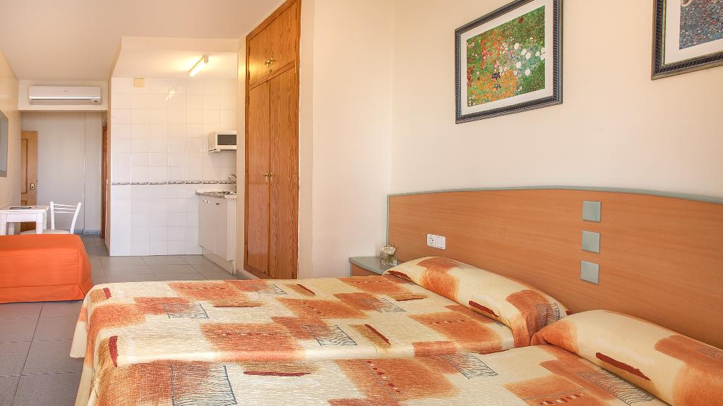 Hotel Estudios Rh Sol