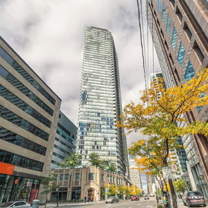 Hotel The Britt Condos In Downtown Toronto cazare Bay Street Corridor