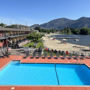 Hotel Safari Beach Resort cazare Osoyoos