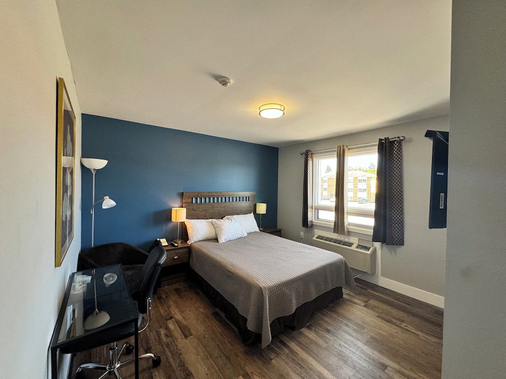 Hotel Alpha Inn
