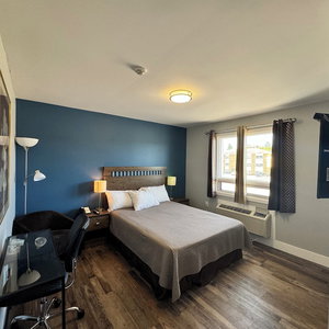 Hotel Alpha Inn cazare Wawa