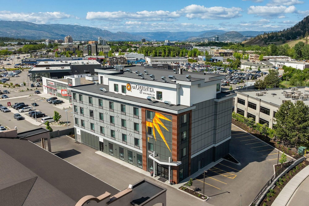 Hotel La Quinta Inn & Suites By Wyndham Kelowna Bc