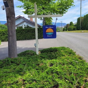 Hotel Blue Shore Resort cazare Kamloops