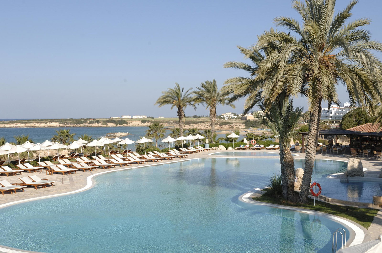 Coral Beach Hotel & Resort
