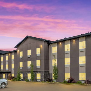 Hotel Duvernay Inn & Suites cazare Fox Creek