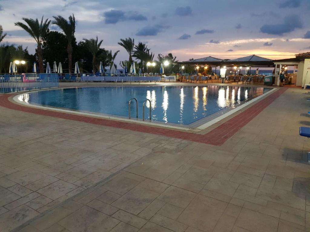 dal travel Helios Bay Hotel And Suites