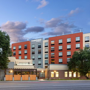 Hotel Four Points By Sheraton Penticton At The Convention Centre cazare Penticton