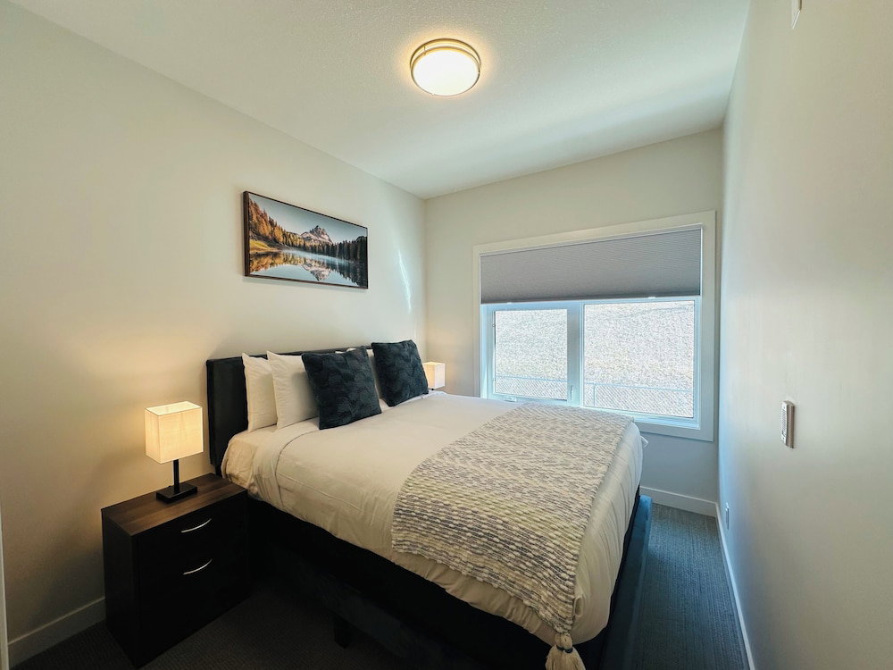 Hotel Skyridge Resort -Near Banff Entrance