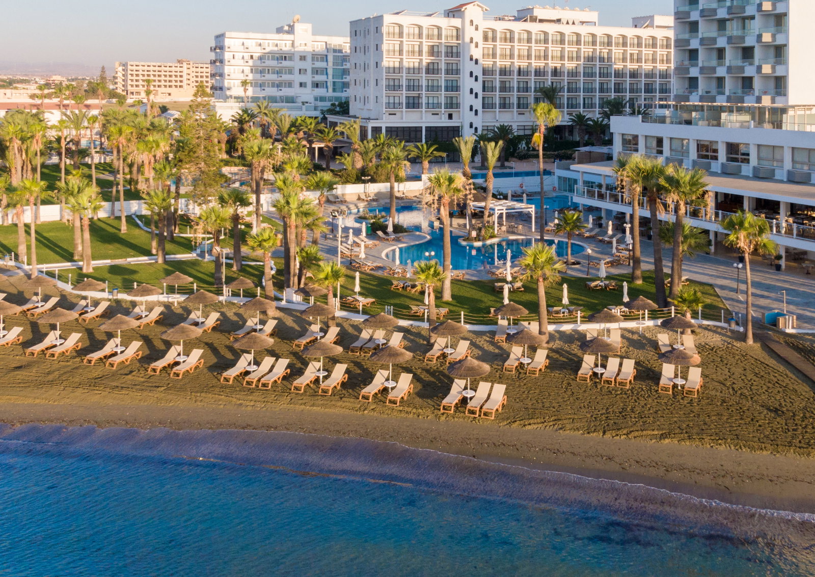 Hotel The Golden Bay Beach Hotel