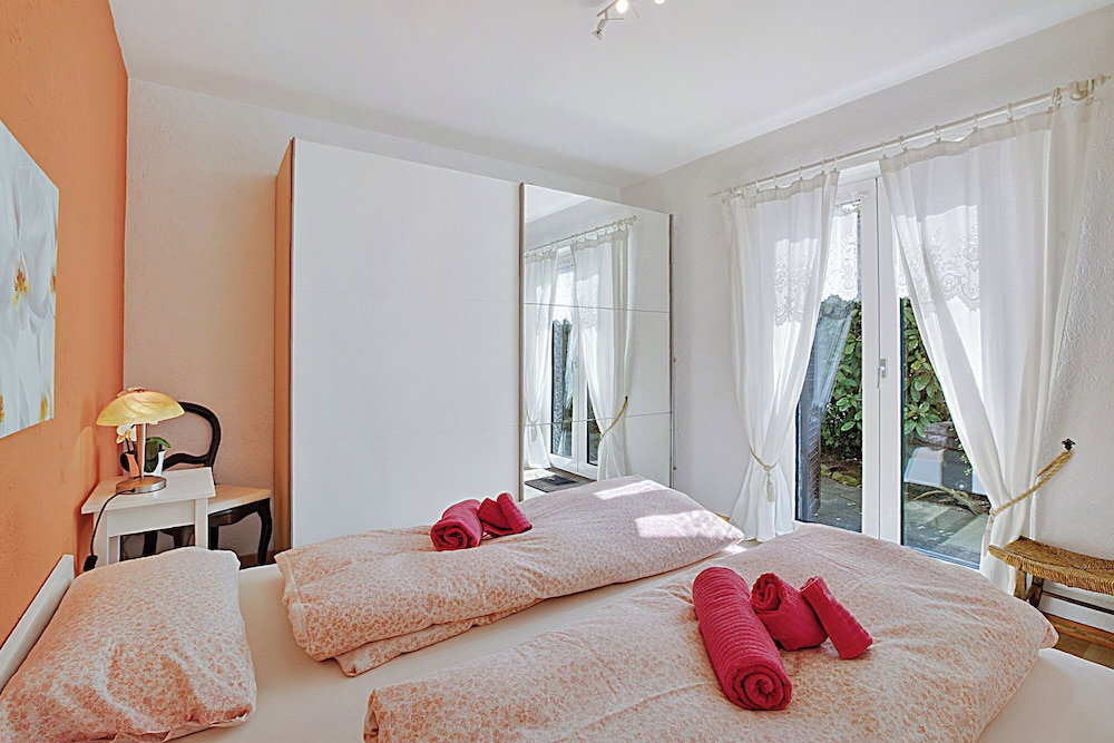 Hotel Casa Viola Garden In Losone For 4