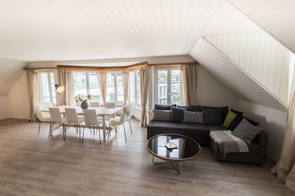 Hotel Löwenplatz Apartment Near Station By Airhome