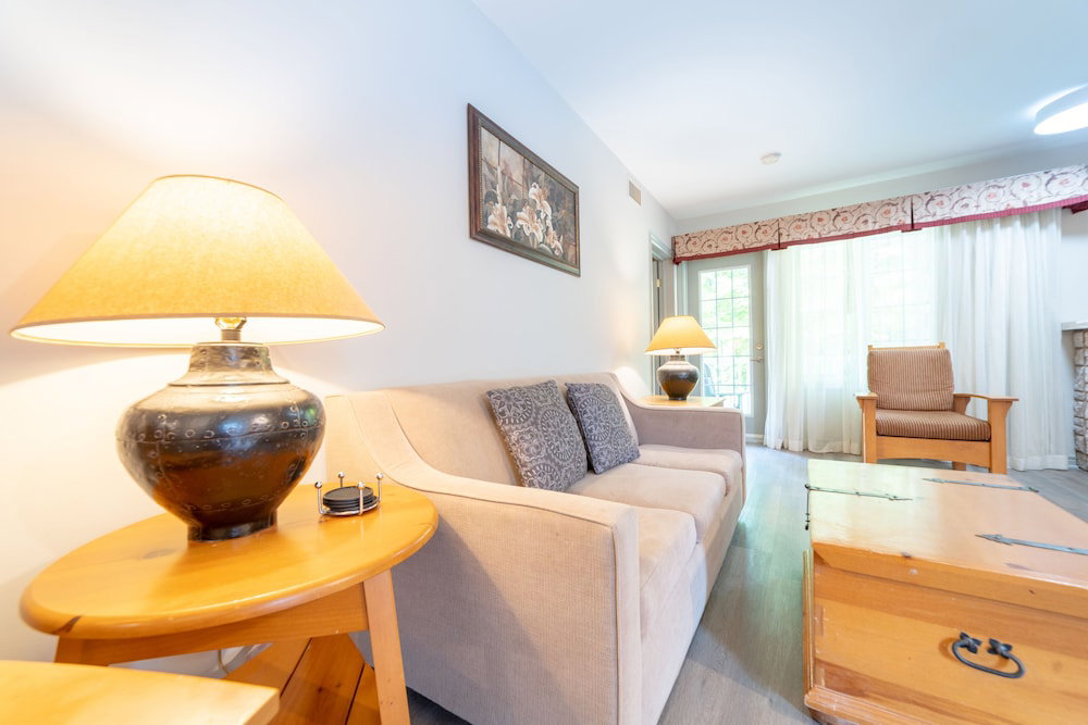 Hotel Horseshoe Valley Suites - The Evergreen