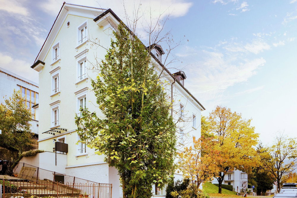 Hotel Visimo Apartments Felsenstrasse St Gallen - Elegant Heritage Building In A Quiet Neighbourhood