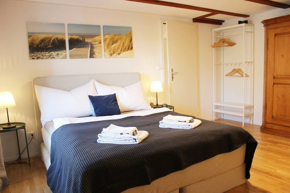 Hotel Completely Renovated Apartment Near The Train Station And The Center