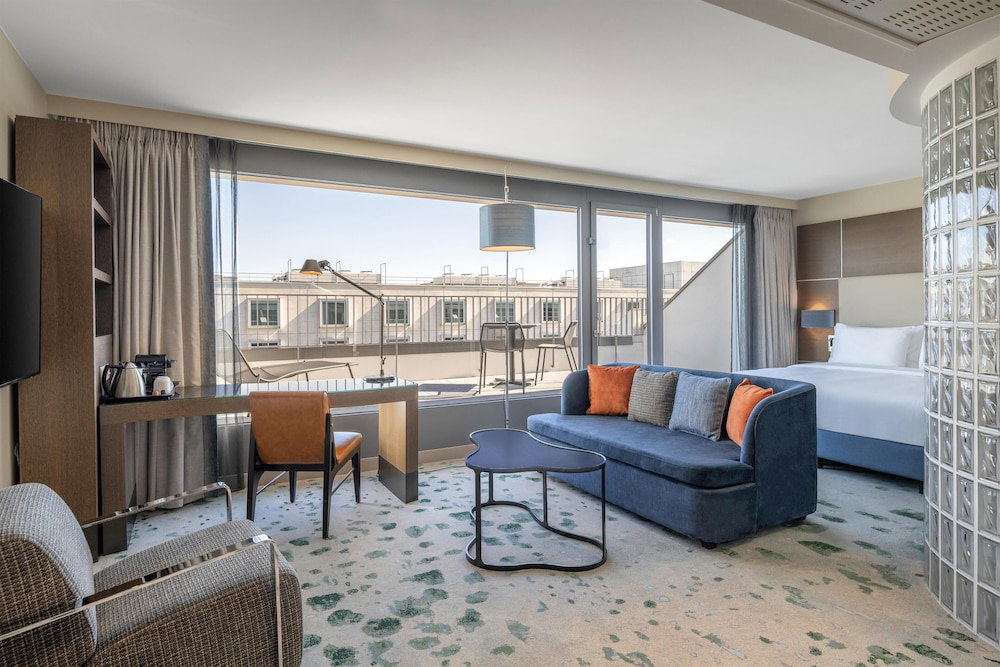 Hotel Hilton Geneva Hotel And Conference Centre