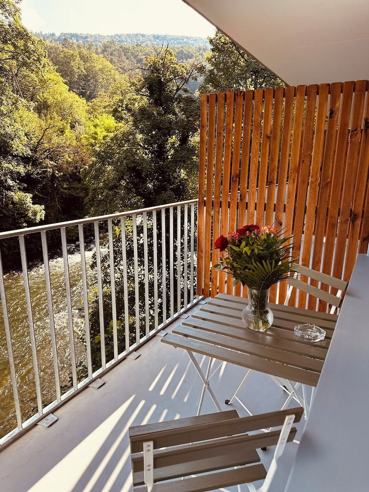 Hotel Riverside Apartment Hotel Ag