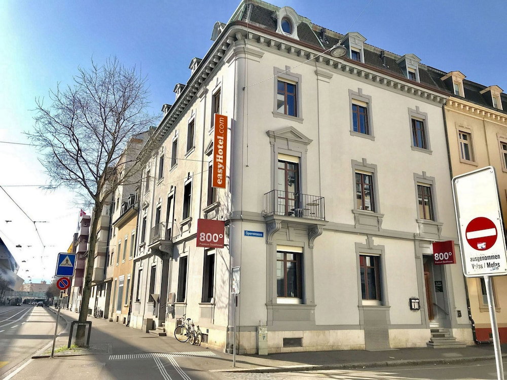 Hotel Easyhotel Basel City - Contactless Self Check-In