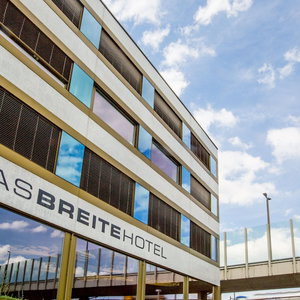 Hotel Dasbreitehotel cazare Birsfelden