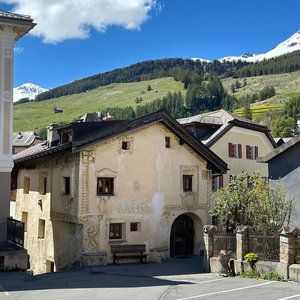 Hotel Chasa Veglia cazare Scuol