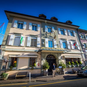Hotel Auberge Du Raisin cazare Cully