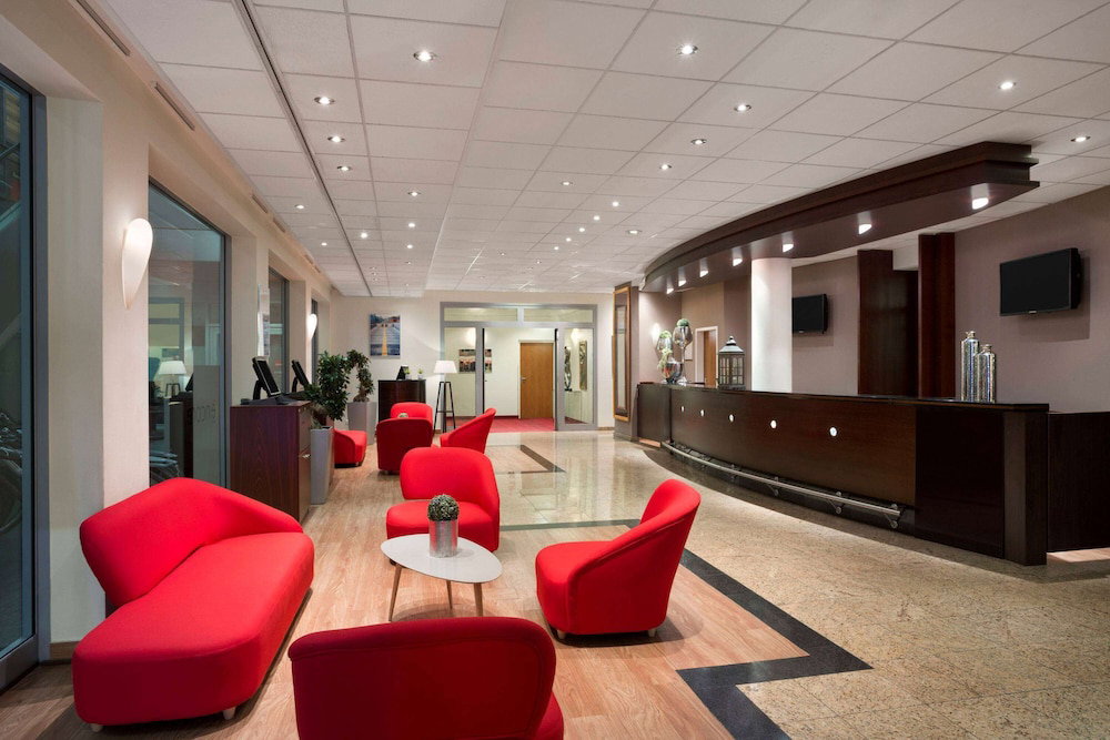 Hotel Ramada Encore By Wyndham Geneva