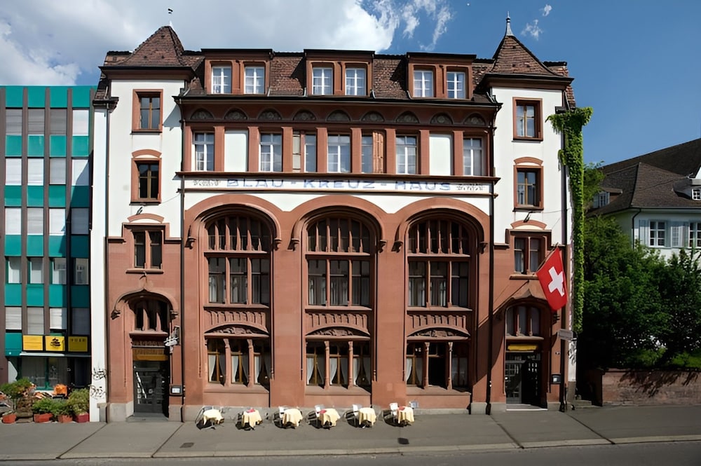 Hotel Central City Hotel Rochat