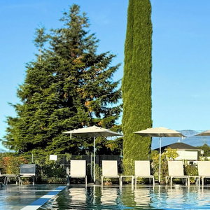 Hotel Everness Hotel & Resort cazare Bogis-Bossey