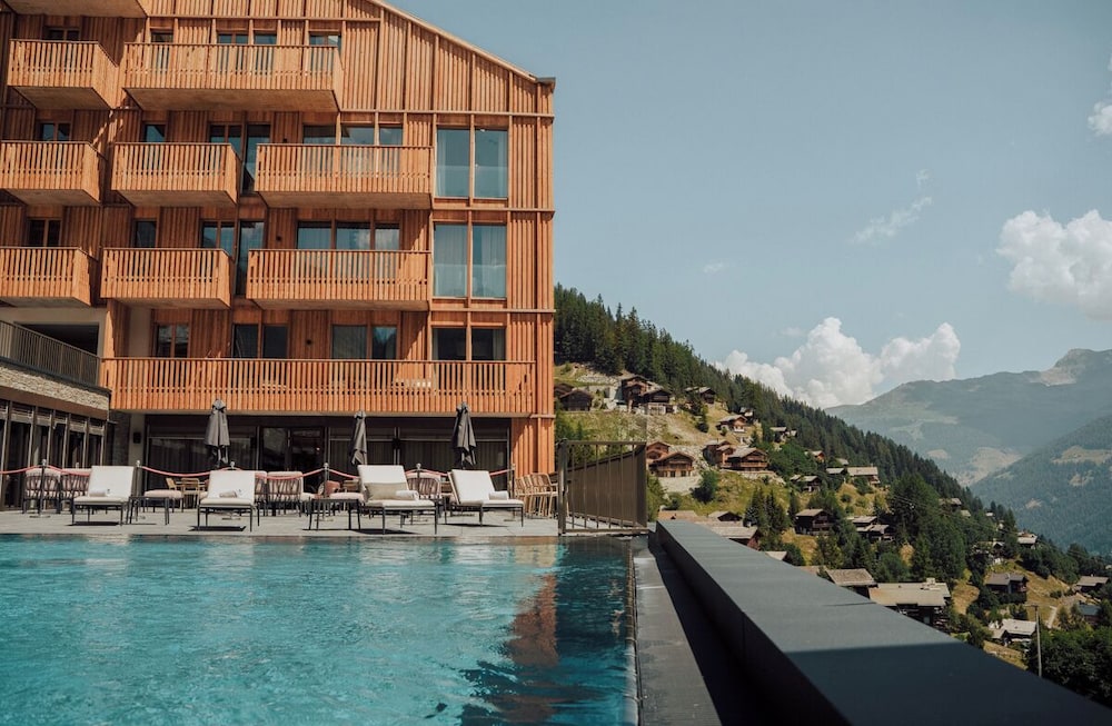 Hotel Guerneres Resort & Spa