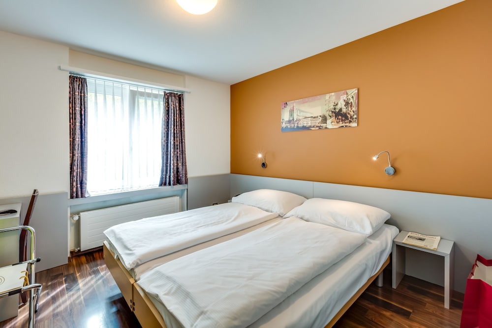 Hotel Alexander Guesthouse