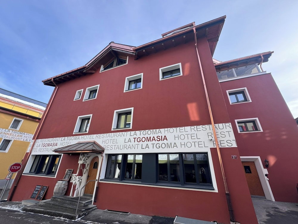 Hotel La Tgoma - Hotel & Restaurant