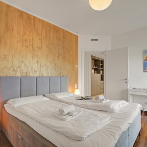 Hotel Attico Al Parco: Penthouse In Lugano Balcony, A/C & 2 Min From Lake cazare Sorengo