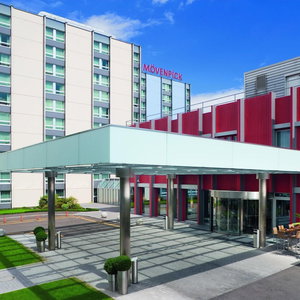 Hotel Mövenpick Hotel Zuerich-Airport cazare Glattbrugg