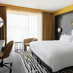 Hotel Renaissance Zürich Tower Hotel cazare Zuerich (Kreis 5)
