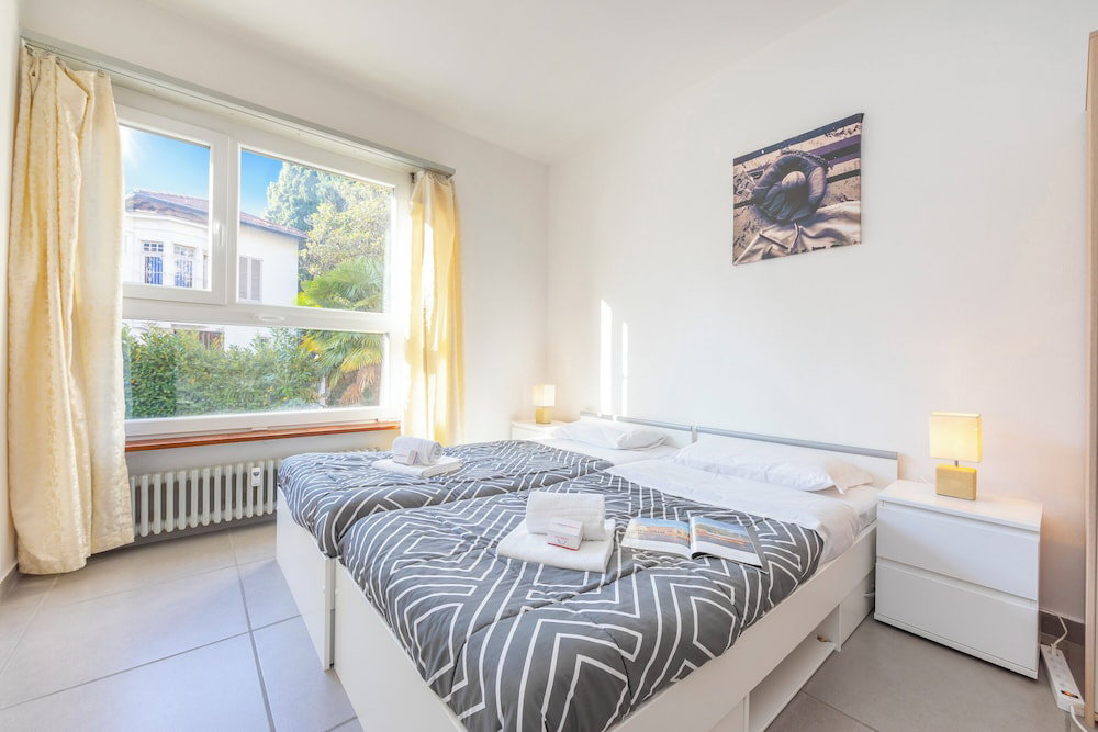 Hotel City Apartment With Balcony And Parking