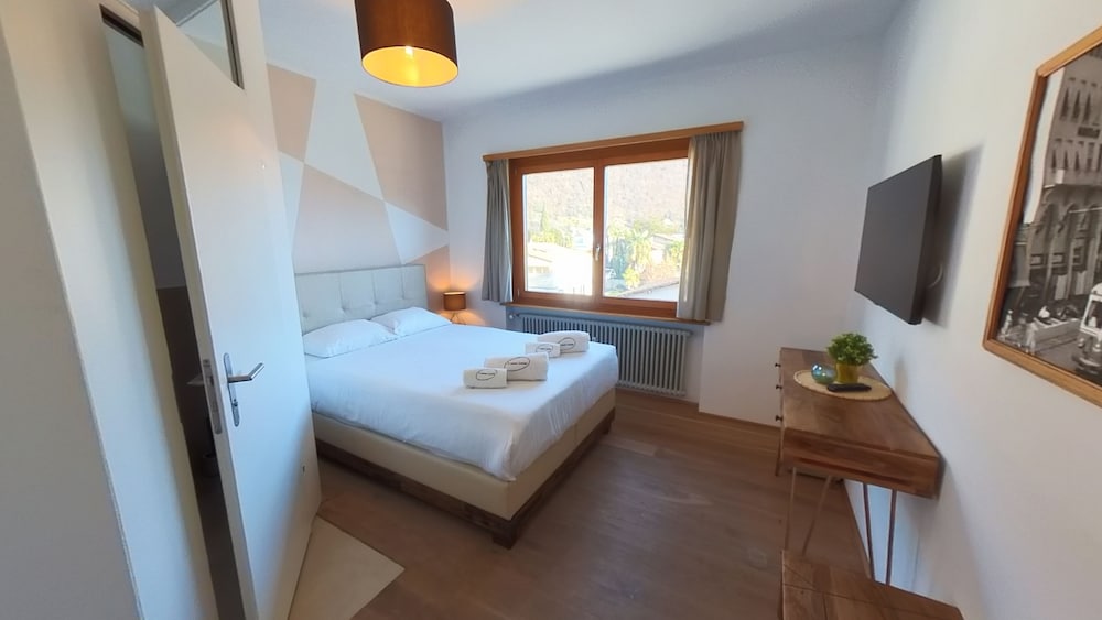 Hotel 7 Rooms