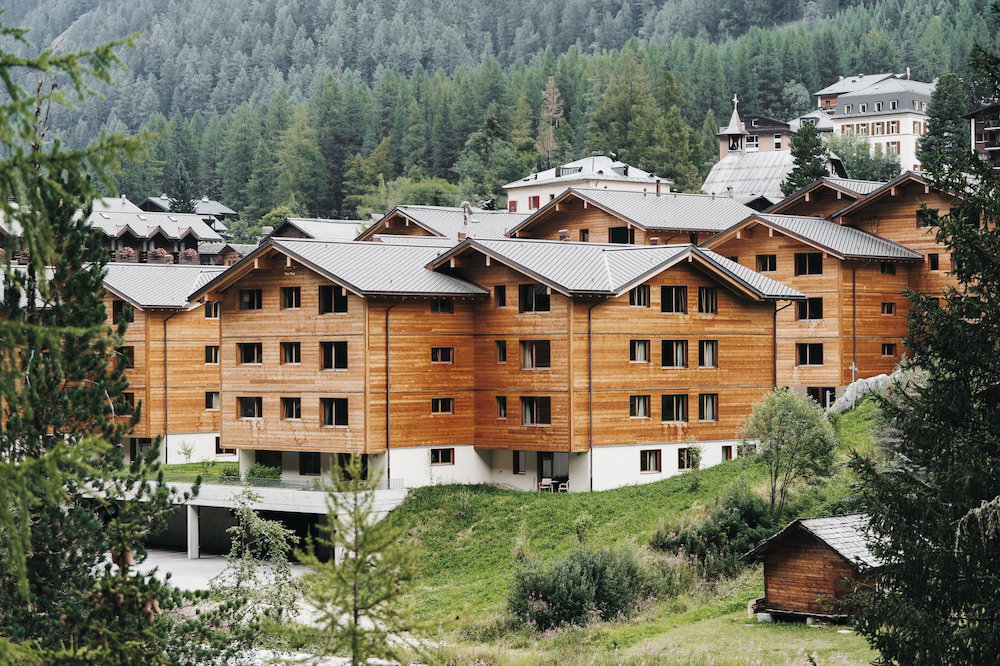 Hotel Swisspeak Resorts By Pierre & Vacances Premium Zinal