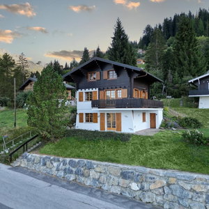 Hotel Chalet La Dame Blanche Perfect Family Retreat cazare Riddes