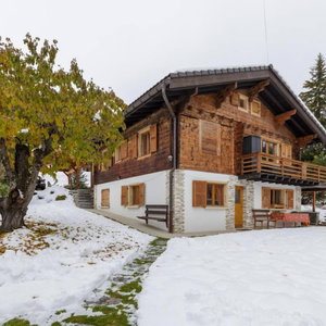 Hotel Beautiful Apartment Under Owners Chalet cazare Riddes