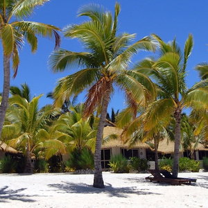 Hotel Crown Beach Resort & Spa cazare Avarua