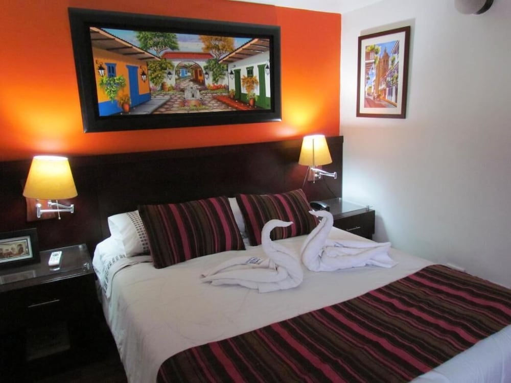 Hotel Apartasuite Normandia