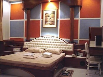 Hotel North Palace Hotel