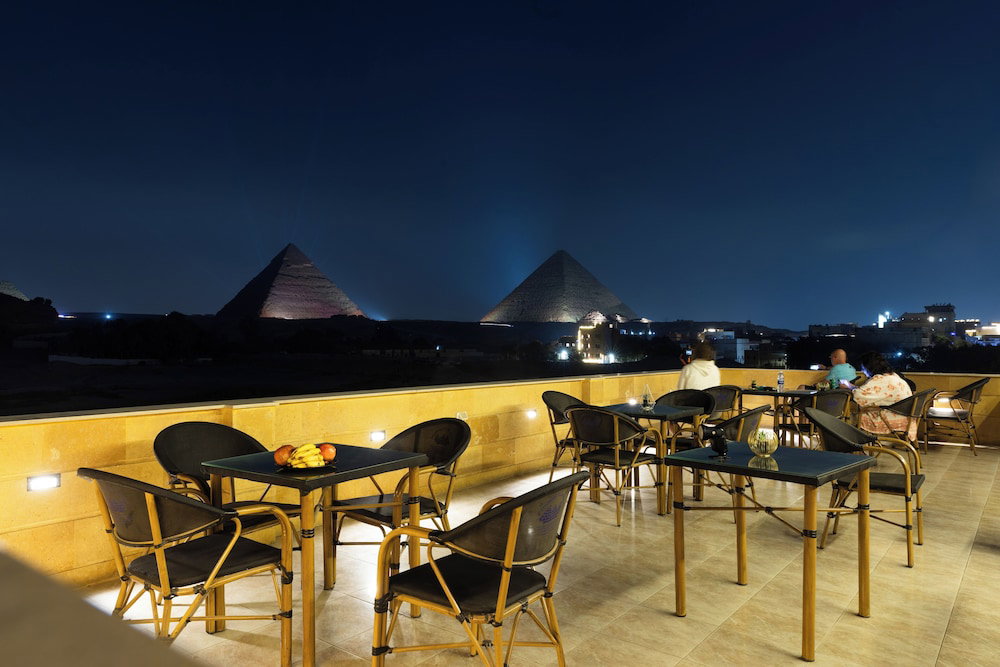 Hotel Pyramids Land Hotel