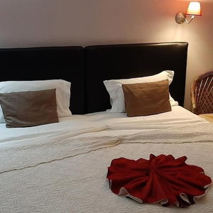 Hotel Room-Beautiful Deluxe Double Room In The cazare Maio