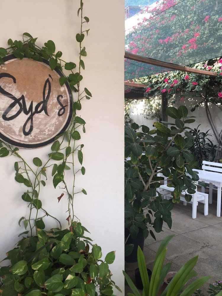Hotel Syds Guesthouse I