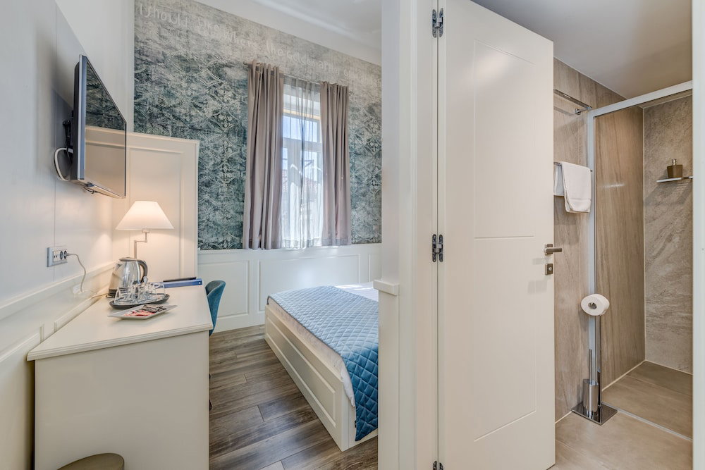 Roko Luxury Rooms