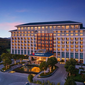 Hotel Wuxi Marriott Hotel Lihu Lake cazare Binhu