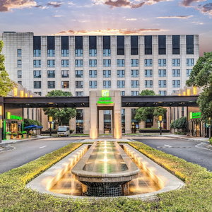 Hotel Holiday Inn Shanghai Hongqiao By Ihg cazare Minhang