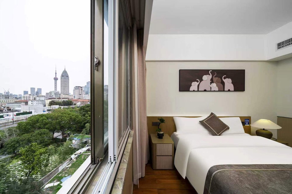 Hotel Shanghai Rongju Hotel