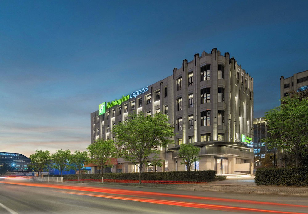 Hotel Holiday Inn Express Shanghai Hongqiao Necc By Ihg