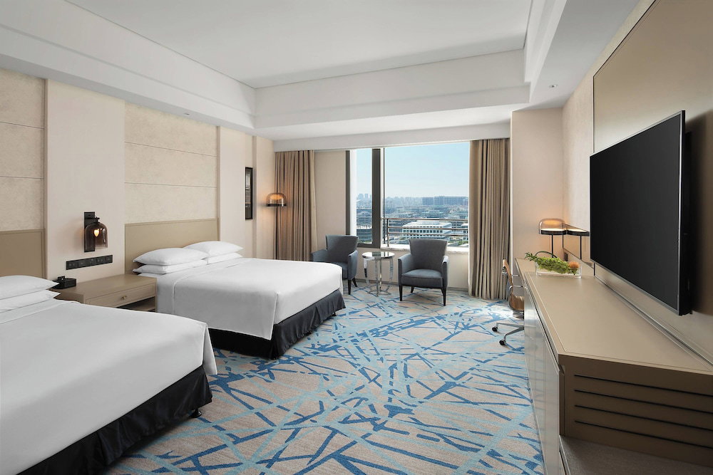 Hotel Renaissance Shanghai Caohejing Hotel